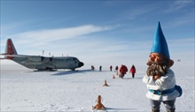 Kern the gnome at the South Pole